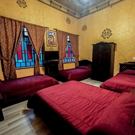 Hotel Majestic 1 Куенка Екстер'єр фото